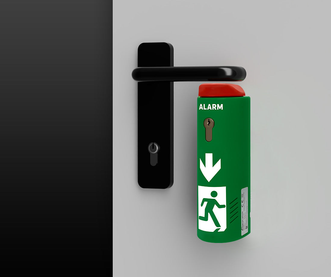 Nicht ausgelöster AlertLatch Türwächter mit Voralarm an abgesicherter Holztüre